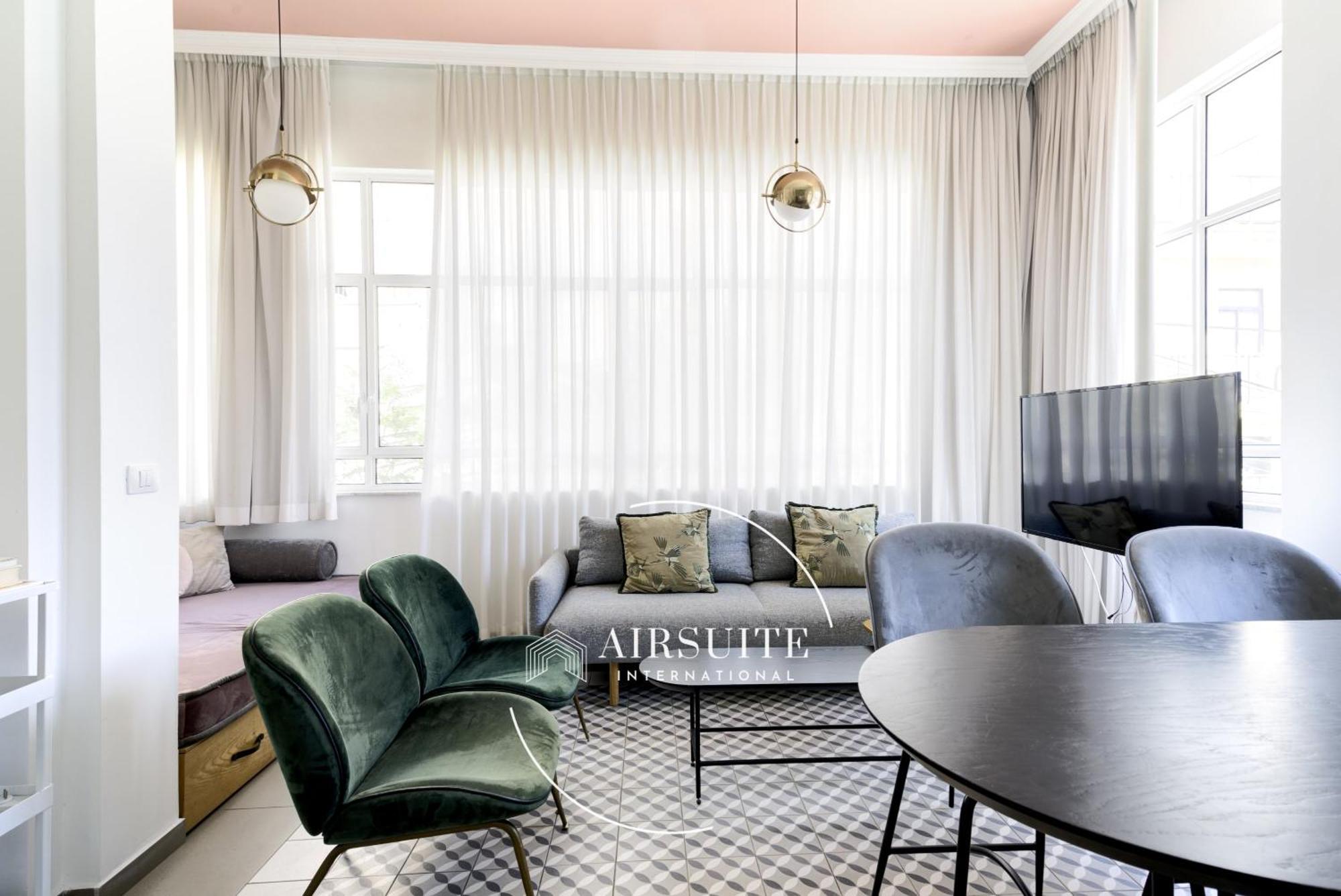 Apartment Luxury 2 Bedroom Nachalat Binyamin Collection Vi By Airsuite